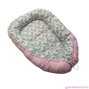 Babafészek -hintalovas