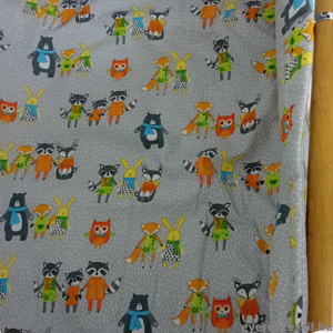 Járókabetét fejvédővel 8785 mosó maci