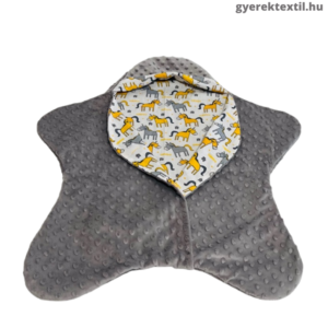 Baba csillagtakaró-szürke lovacska